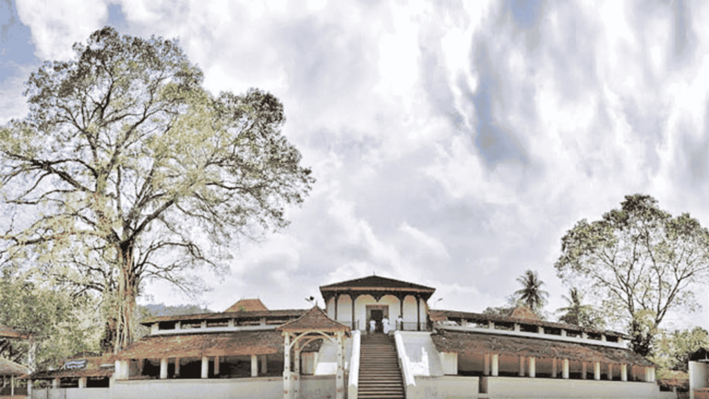 Rathnapura maha Saman Dewalya Sri Lanka